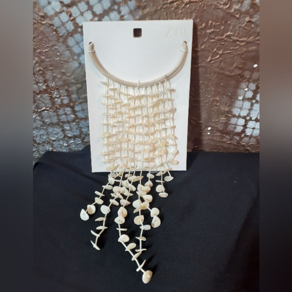 Nwt Zara Genuine Shell Fringed Statement Necklace